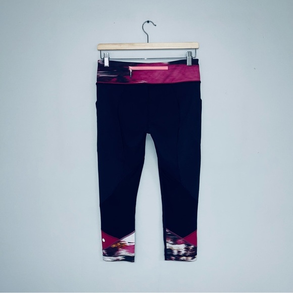 Lululemon Leggings Women's Size 8 US Black Red Pink Pace Rival Crop Luxtreme - Picture 11 of 13
